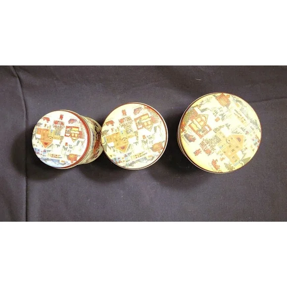 Christmas Tins with Snow Town Scene Looks New 3 pc 5 1/2", 5", 4 1/2" - Picture 5 of 7